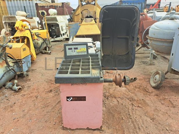 MAQ. DE CALIBRAR PNEUS · Viana