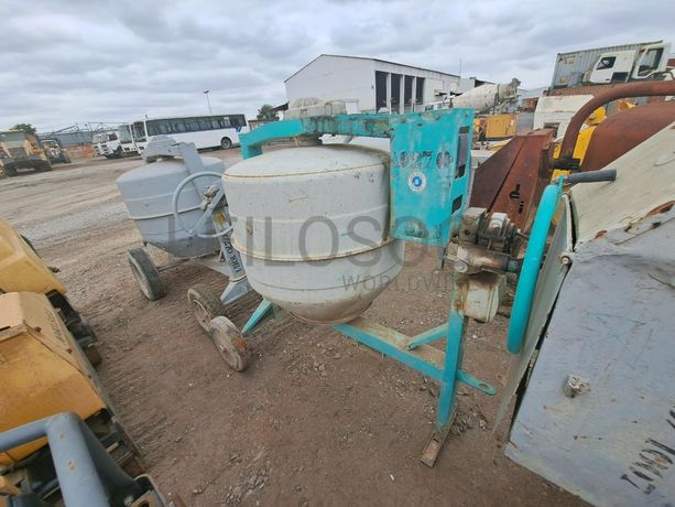 BETONEIRA ELÉCTRICA · Viana