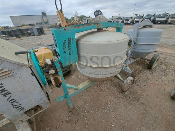 BETONEIRA ELÉCTRICA · Viana