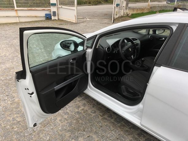 Seat Leon 1.6TDI · Ano 2011