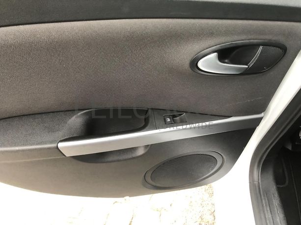 Seat Leon 1.6TDI · Ano 2011