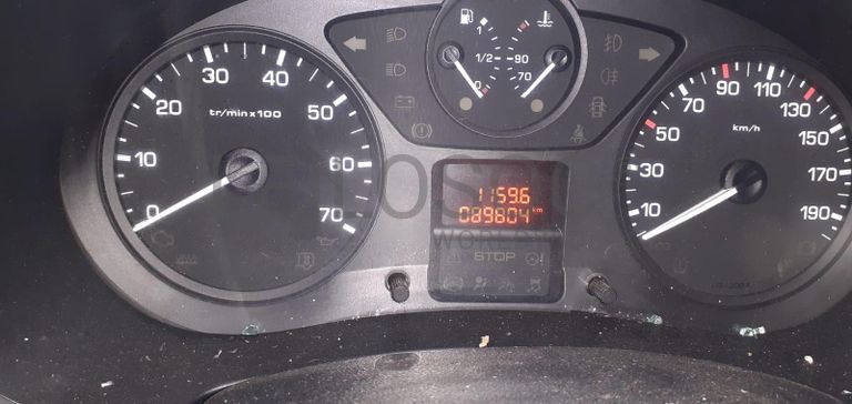 Peugeot Partner · Ano 2015