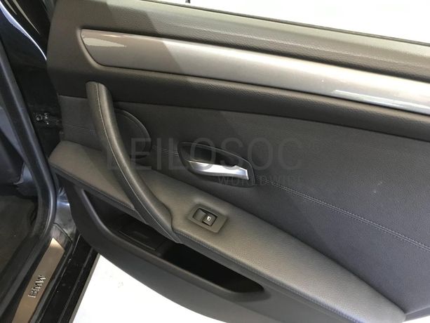 BMW 525 3.0i · Ano 2009