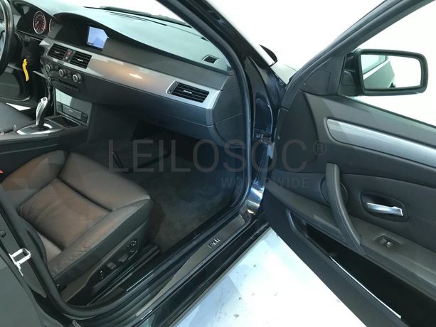 BMW 525 3.0i · Ano 2009