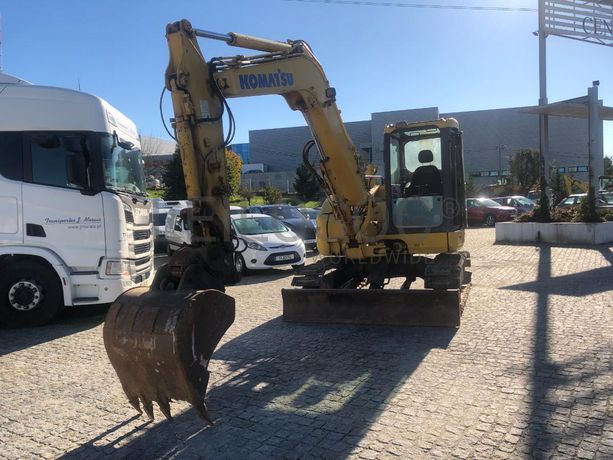 Mini Giratória Komatsu PC88MR-8 ·