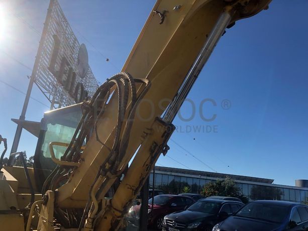 Mini Giratória Komatsu PC88MR-8 ·