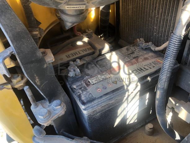 Mini Giratória Komatsu PC88MR-8 ·