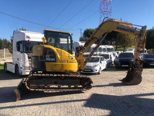 Mini Giratória Komatsu PC88MR-8 ·