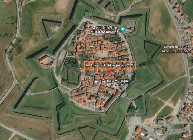 Moradia V4 · Almeida, Guarda