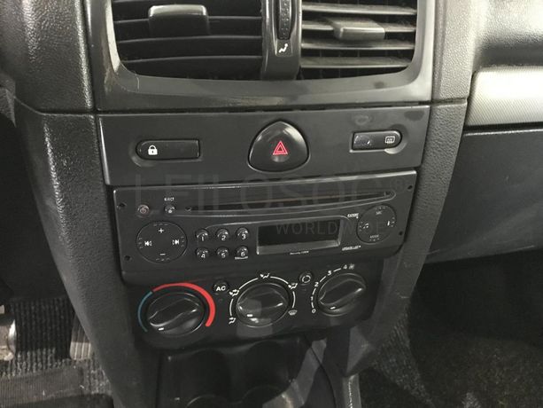 Renault Clio 1.5DCI · Ano 2008