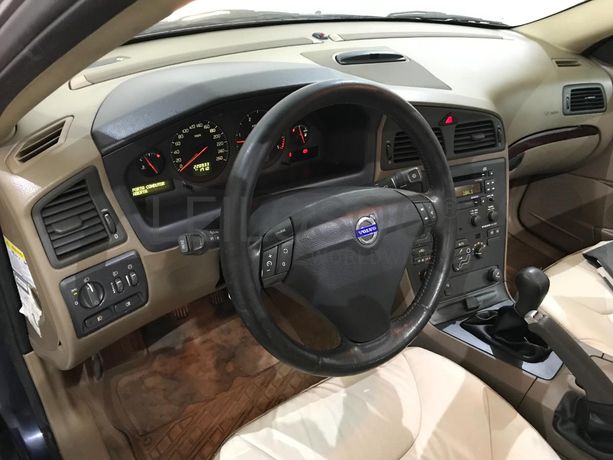 Volvo S60 D5 2.4D · Ano 2003