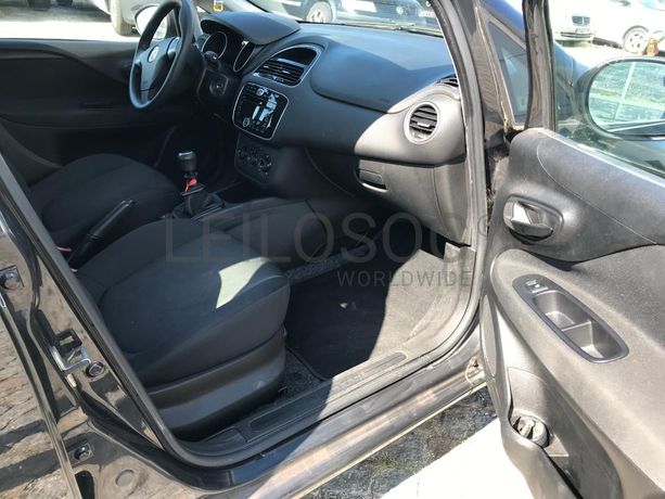 Fiat Punto 1.2 · Ano 2016