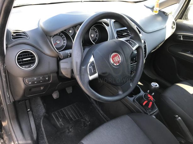Fiat Punto 1.2 · Ano 2016