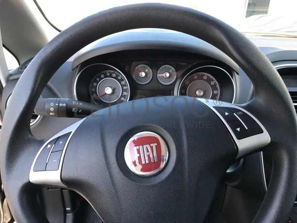 Fiat Punto 1.2 · Ano 2016