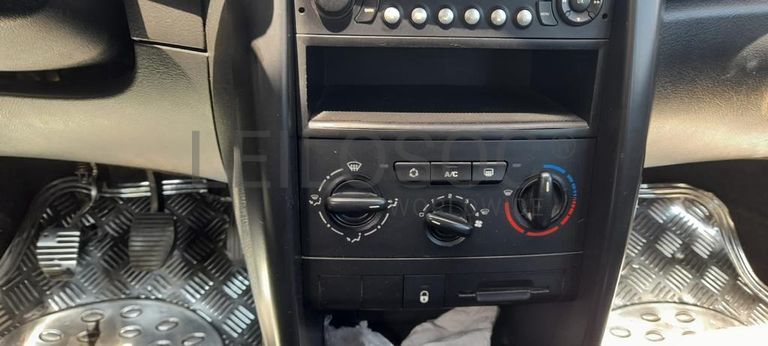 Peugeot 207 1.4HDI · Ano 2008