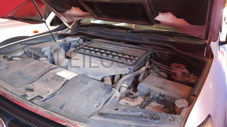 Toyota Land Cruiser ·