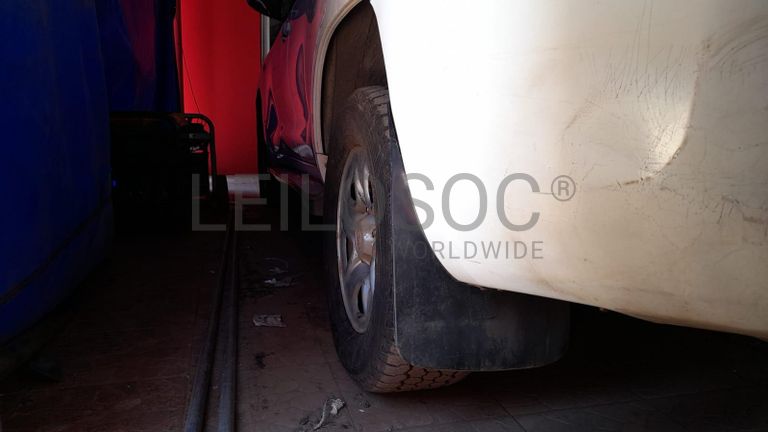 Toyota Land Cruiser ·