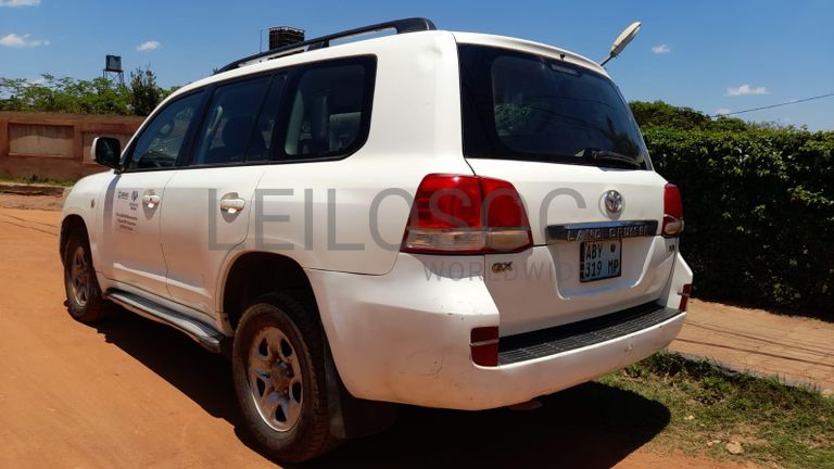 Toyota Land Cruiser ·