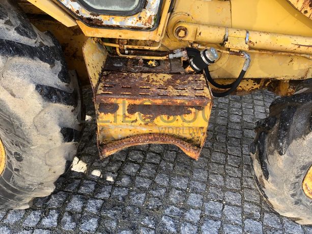 Retroescavadora CAT 428-II 4x4