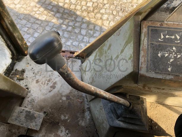 Retroescavadora CAT 428-II 4x4