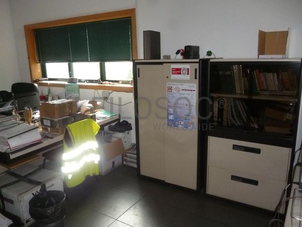 Estabelecimento Comercial ·  Transformação, reciclagem e refinação de alumínios e outros resíduos · Viana do Castelo