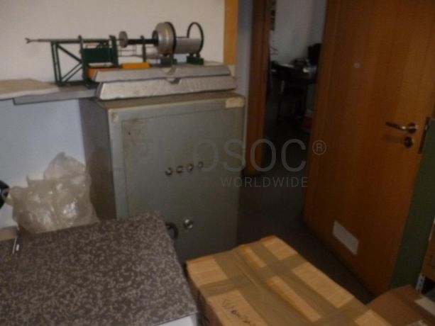 Estabelecimento Comercial ·  Transformação, reciclagem e refinação de alumínios e outros resíduos · Viana do Castelo