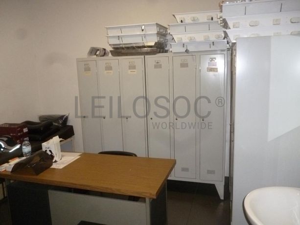 Estabelecimento Comercial ·  Transformação, reciclagem e refinação de alumínios e outros resíduos · Viana do Castelo