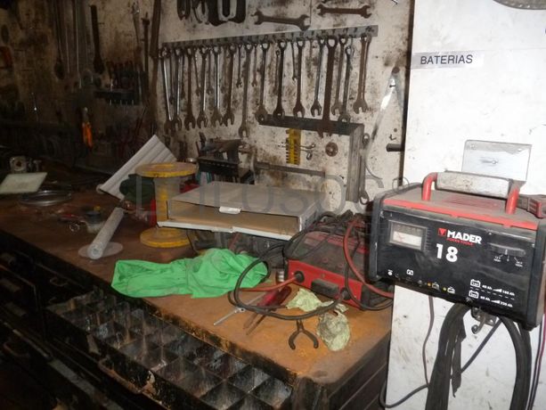 Estabelecimento Comercial ·  Transformação, reciclagem e refinação de alumínios e outros resíduos · Viana do Castelo