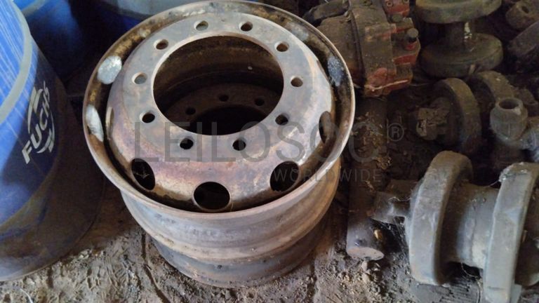 Cones de sinalização + Rolos de cabo +  Máquinas para lavagem de Carros  + Diversos +  Compressor   + Carrinhos de mão   + Diversos + Motor de VW ·