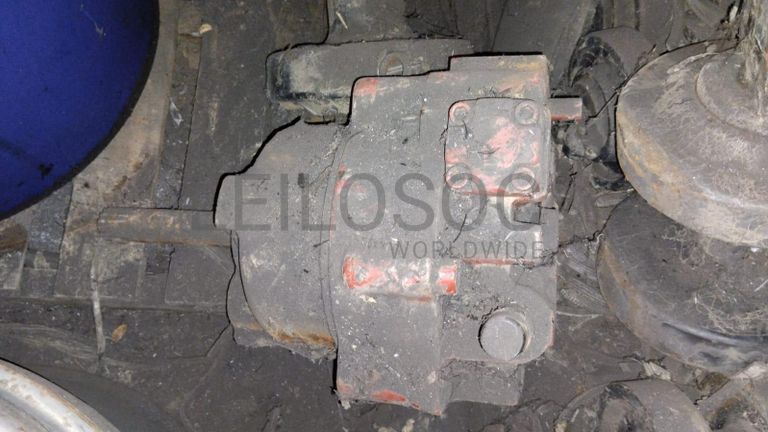 Cones de sinalização + Rolos de cabo +  Máquinas para lavagem de Carros  + Diversos +  Compressor   + Carrinhos de mão   + Diversos + Motor de VW ·