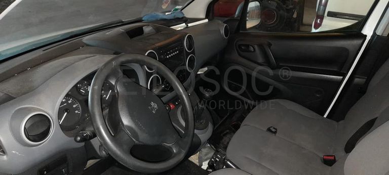 Peugeot Partner · Ano 2015