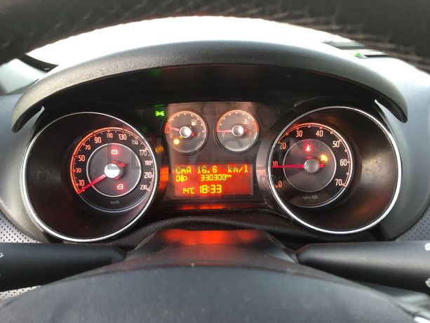 Fiat Punto Van 199 · Ano 2010