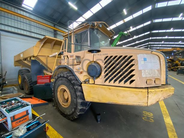 Dumper (30T) VOLVO A30D · Viana