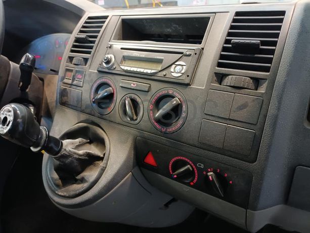 Volkswagen Transporter T5 1.9 TDI · Ano 2004