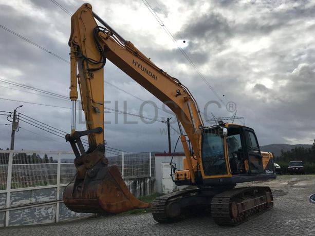 Giratória de Rastos Hyundai Robex 210 NLC-9