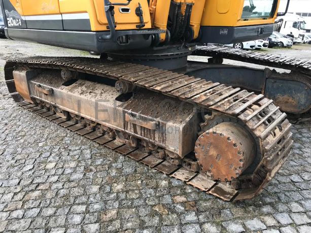 Giratória de Rastos Hyundai Robex 210 NLC-9