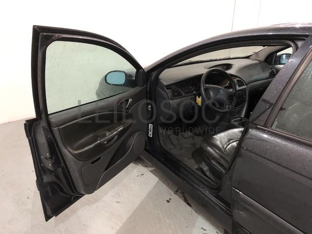 Citroën C5 · Ano 2001