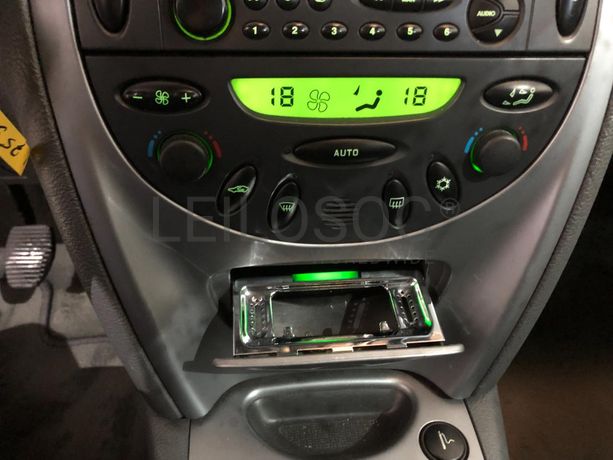 Citroën C5 · Ano 2001