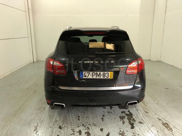 Porsche Cayenne 3.0 D · Ano 2012