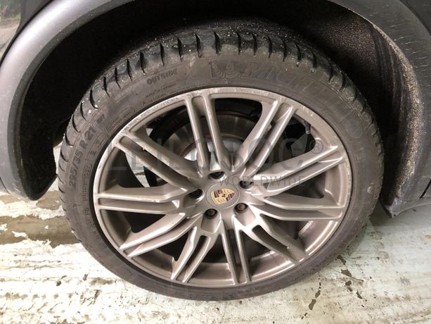 Porsche Cayenne 3.0 D · Ano 2012