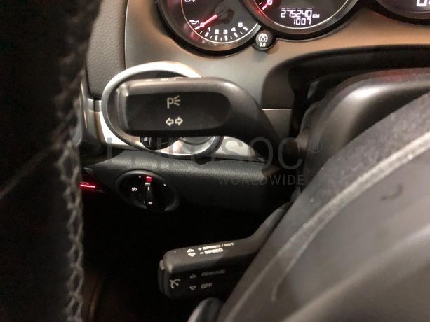 Porsche Cayenne 3.0 D · Ano 2012