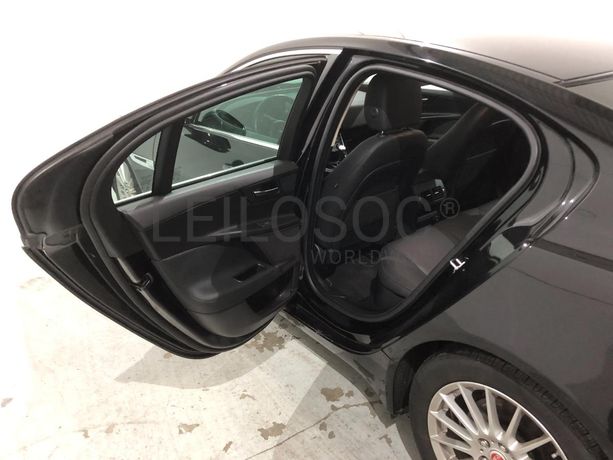 Jaguar XE 2.0 · Ano 2016