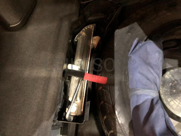 Mercedes-Benz E 270 · Ano 2002