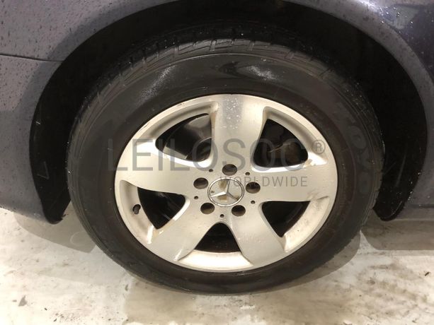 Mercedes-Benz E 270 · Ano 2002