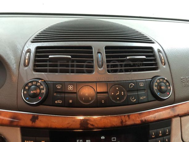 Mercedes-Benz E 270 · Ano 2002