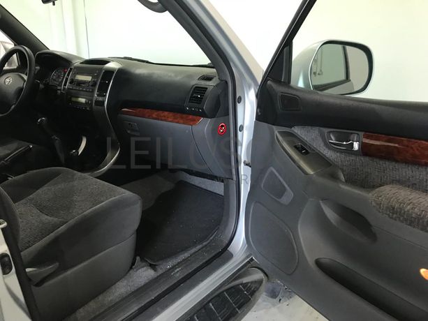 Toyota Land Cruiser 3.0 D4D · Ano 2003