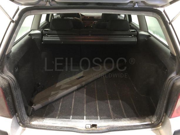 Volkswagen Passat 1.9 TDI· Ano 2001