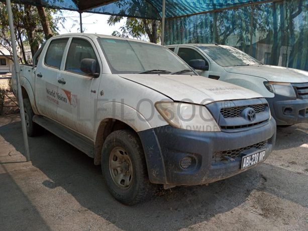 Toyota Hilux ·