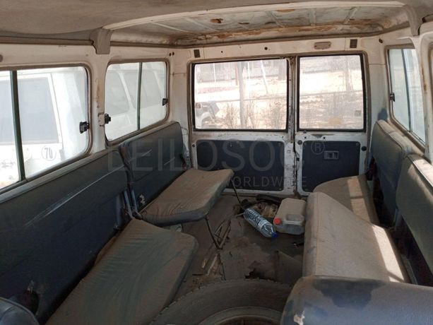 Toyota Land Cruiser ·