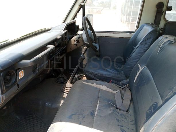 Toyota Land Cruiser ·